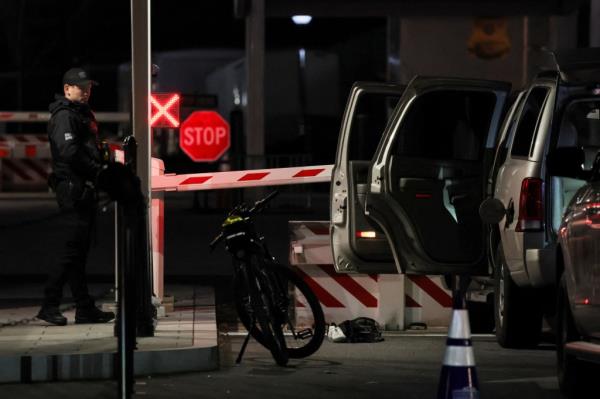 The driver of the vehicle was taken into custody. 