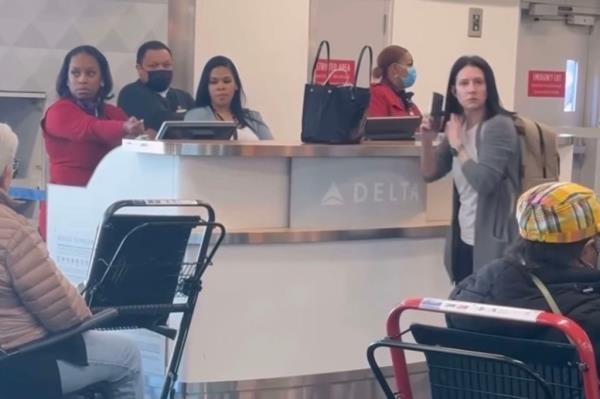 Delta passenger during tirade
