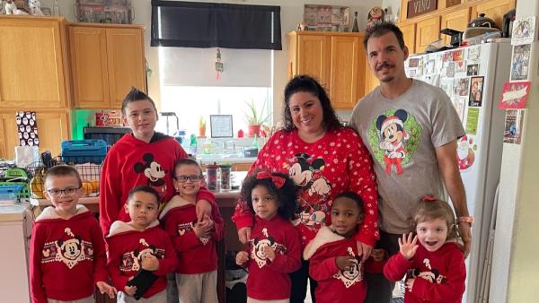 Gerardo “Jerry” Lopez-Martinez, his wife, Karen, and their seven children.