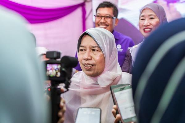 Dec 11 verdict on Zuraida’s appeal to overturn RM10m court order to pay PKR 