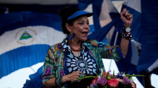 Nicaraguan Vice-President Rosario Murillo sings revolutio<em></em>nary so<em></em>ngs during a march called "We walk for peace and life. Justice" in Managua, Nicaragua September 5, 2018. Photo: REUTERS/Oswaldo Rivas/File Photo